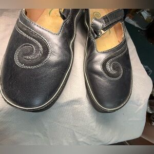 EXCELLENT NAOT slip on shoes .  Beautiful condition, CLEAN.  NWOT!!!!!